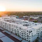 Cozysuites Paradise Under The Palm Trees! 12